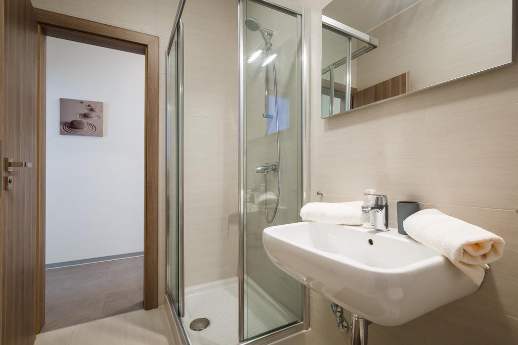 Ivni Apartmani Новиград Номер фото