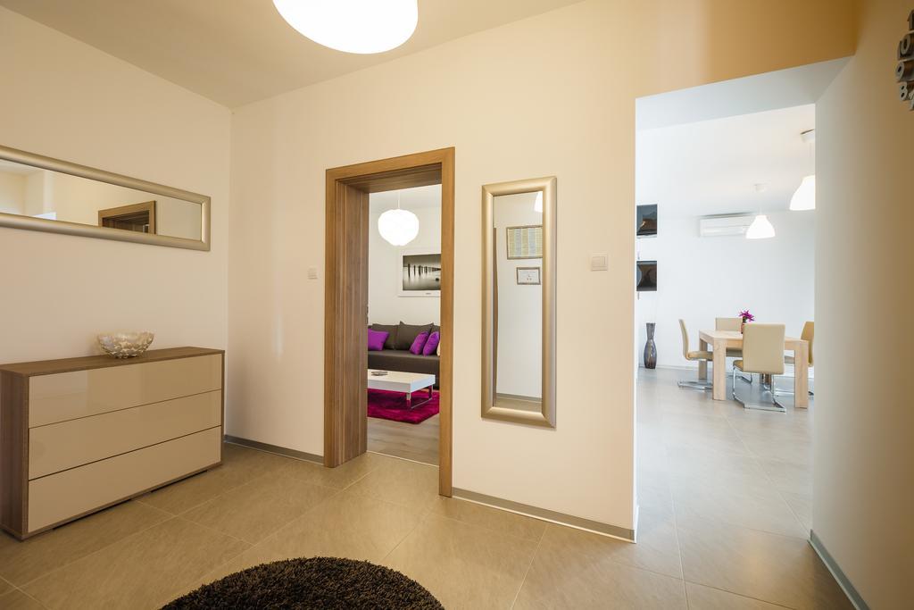 Ivni Apartmani Новиград Номер фото