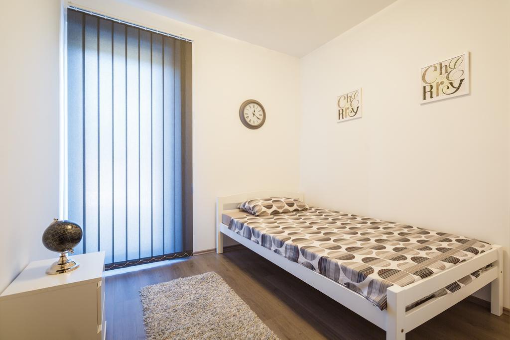 Ivni Apartmani Новиград Номер фото